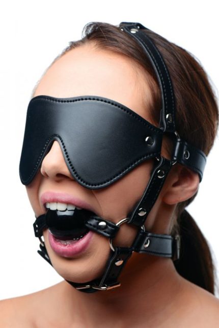 Met oogmasker
