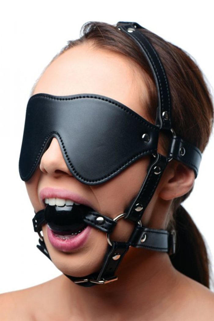 Met oogmasker
