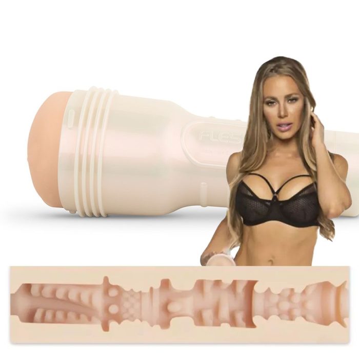Model: Nicole Aniston