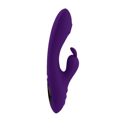 Bunny masseert de clitoris